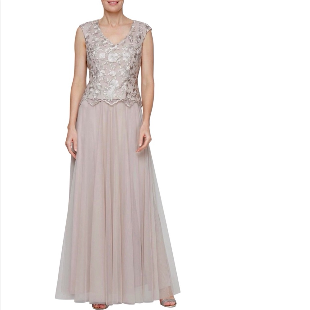 Alex Evenings V Neck Embroidered Lace And Tulle Mother Of The Bride Dress Size 4